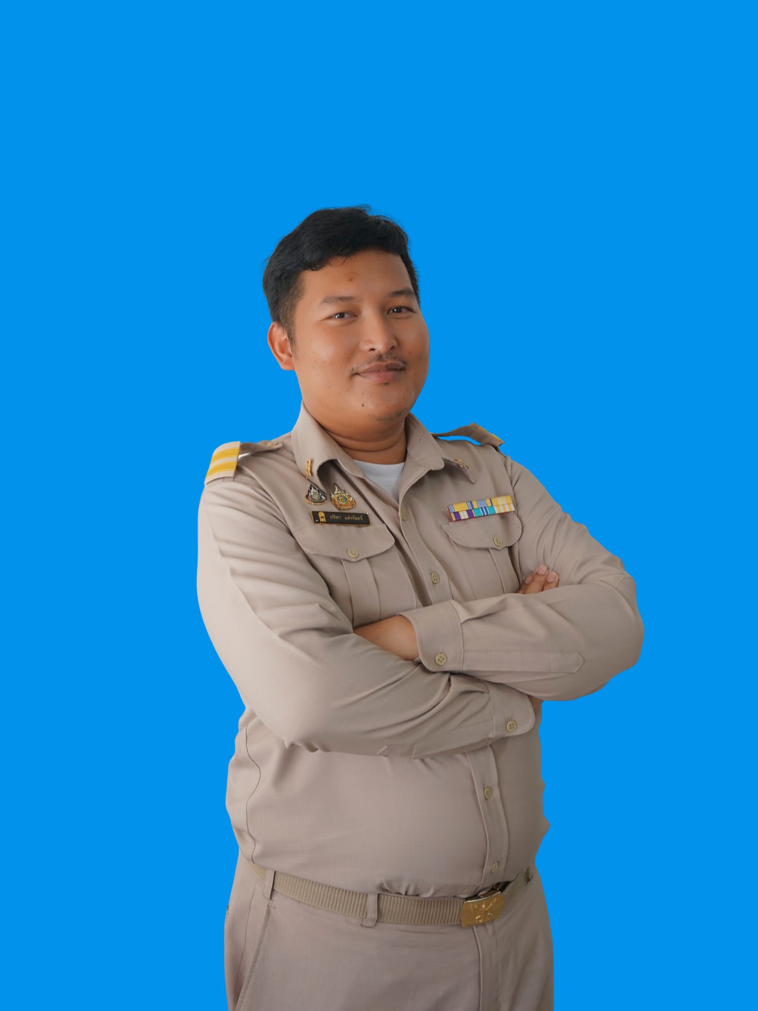 นายกรีฑา แสงจันทร์
